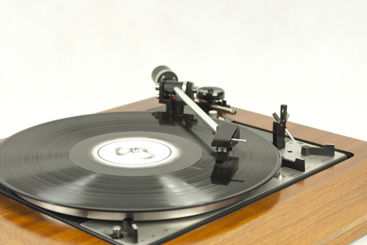 Turntable Dual 1209, original plinth - walnut