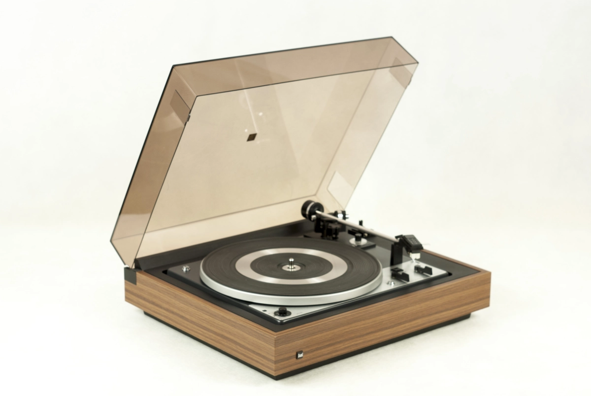 Turntable Dual 1225, original plinth - walnut