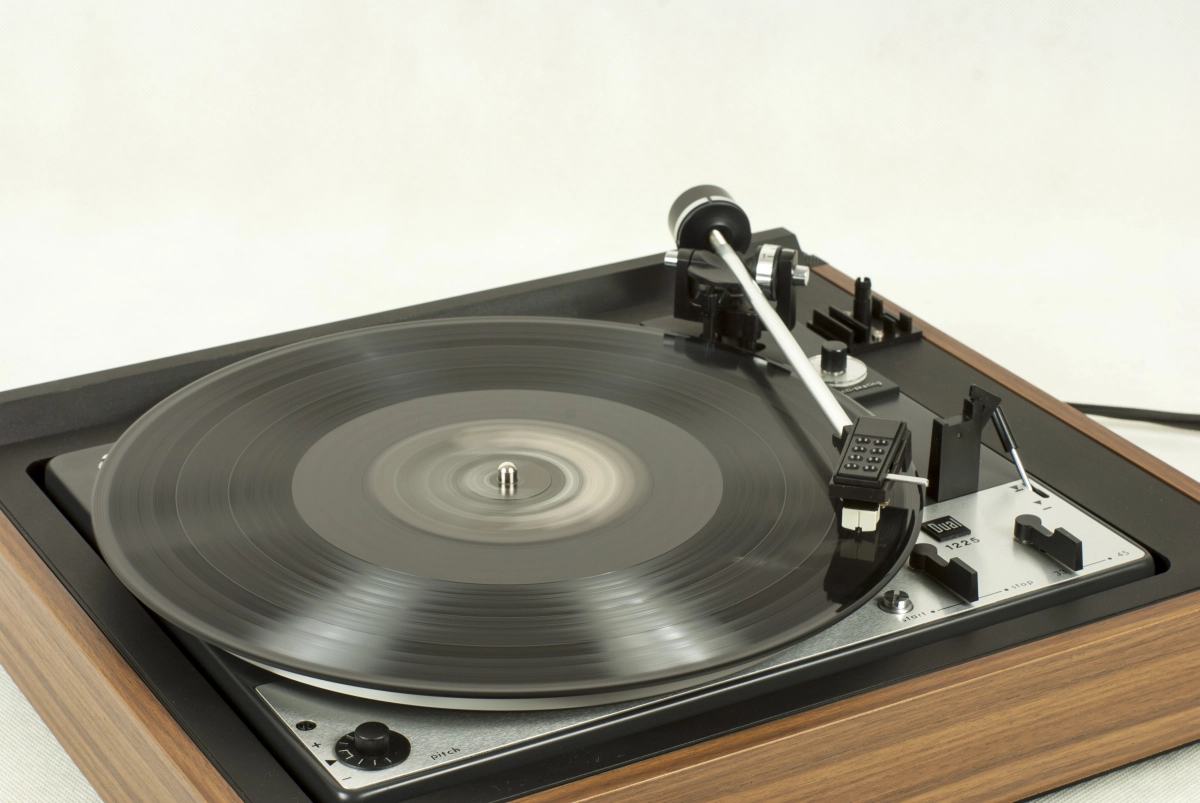 Turntable Dual 1225, original plinth - walnut