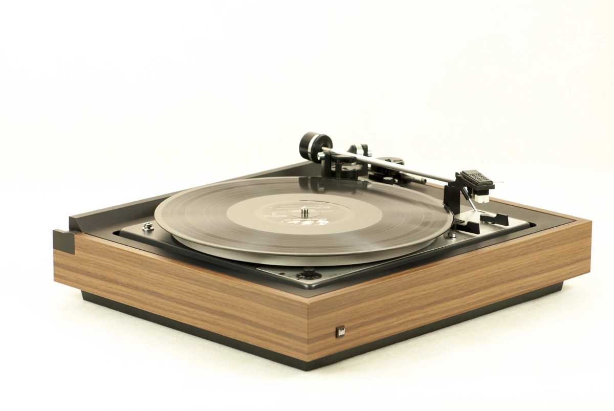 Turntable Dual 1225, original plinth - walnut